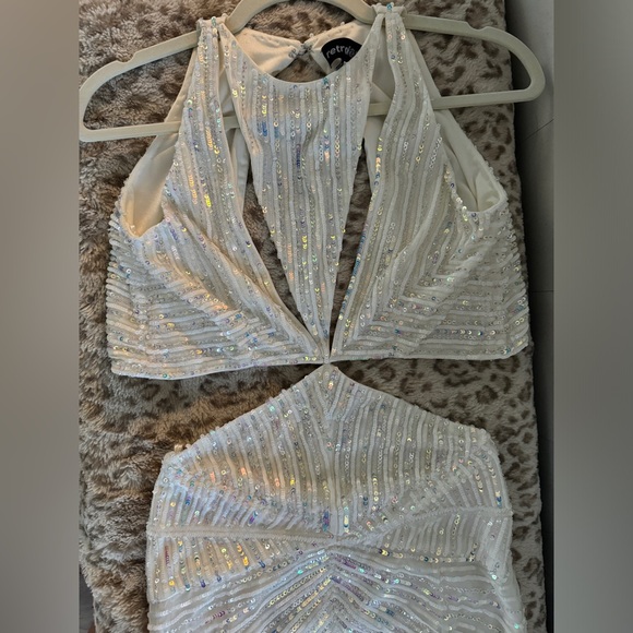 Retrofête Iridescent Sequined Millie Dress Geo White XS - Picture 5 of 11